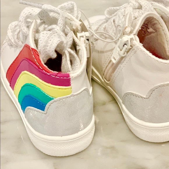 Rainbow High Tops with Sparkle Shoe Laces Size 7 - Picture 2 of 4